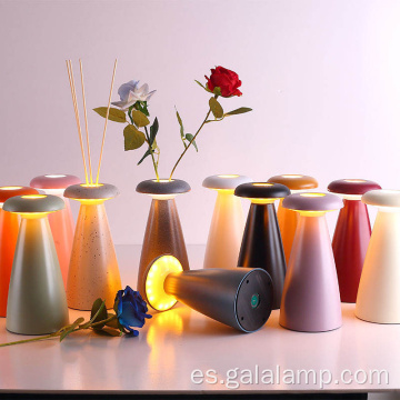 Lámpara de mesa LED estilo jarrón elegante